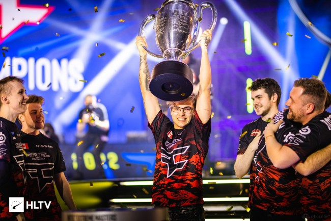 Knight预测决赛对手：感觉是JDG